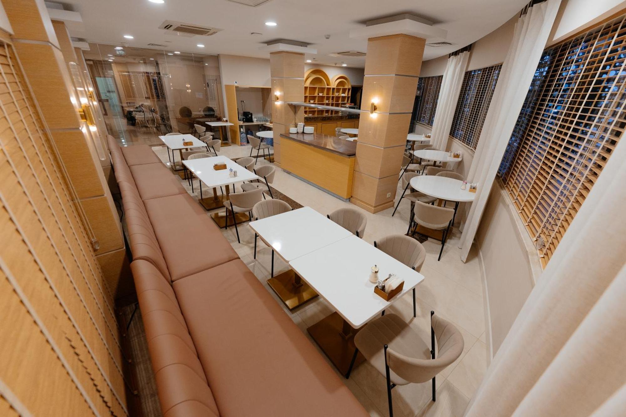 Alau Hotel Nur-Sultan  Exterior photo
